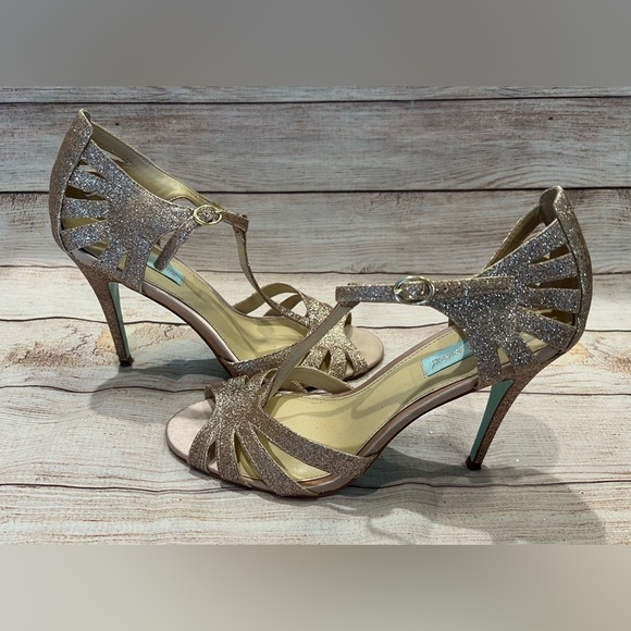 Blue By Betsey Johnson SB-Tee Champagne Glitter Dress Stiletto Heels WOMENS 10 - Picture 6 of 8